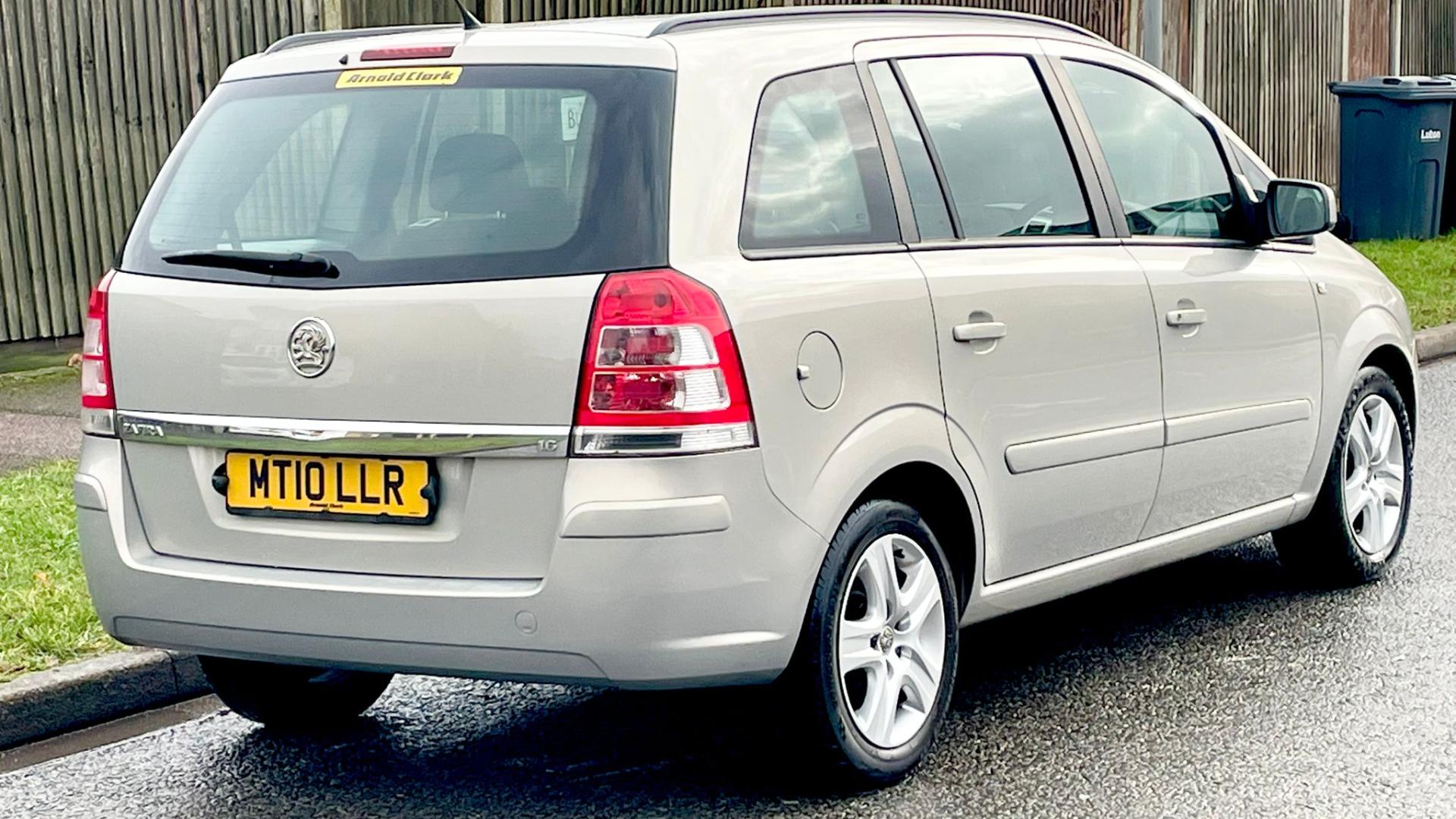 2010 VAUXHALL ZAFIRA